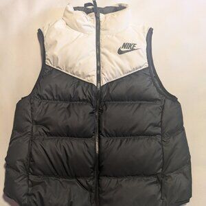 Nike Quilted Puffer Vest Women's Small Black Reversible Pockets Zip Up